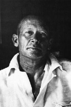 eec_1.jpg (12707 bytes)