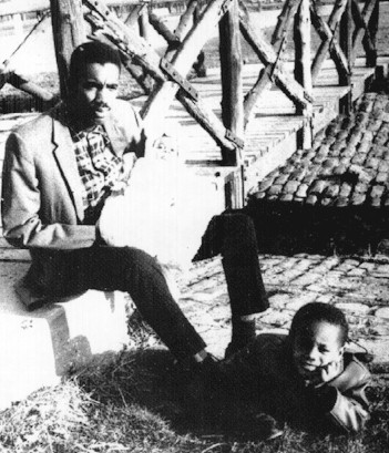 dumas2.jpg (58891 bytes)