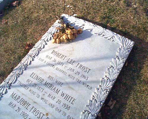 grave2.jpg (51349 bytes)