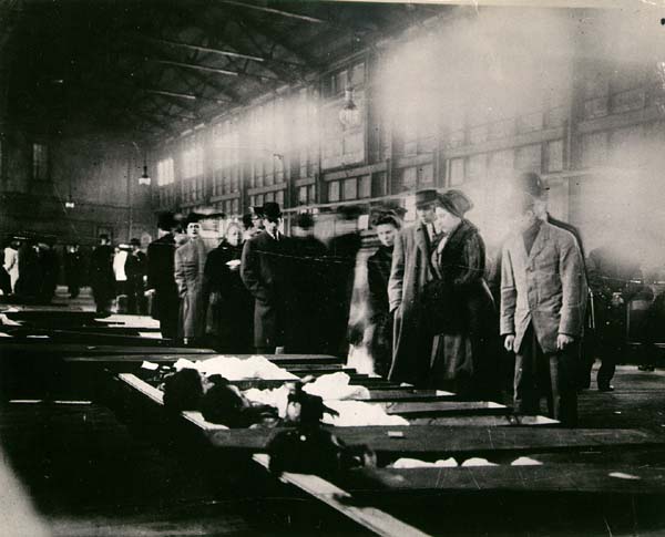 identifying.jpg (44164 bytes)