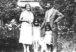 family.gif (27999 bytes)
